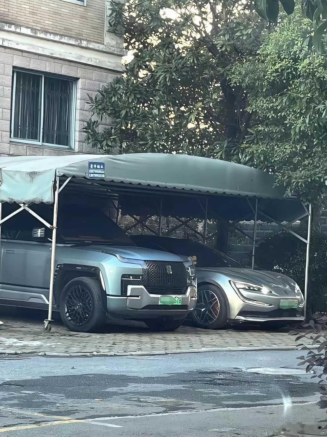 网友：这大佬是懂高端电车的！