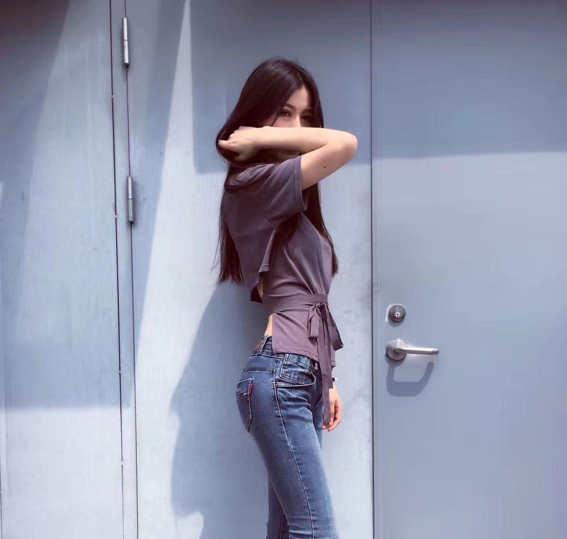 我健身“底子好”（瞿颖女士）看看一个月后能有啥变化 