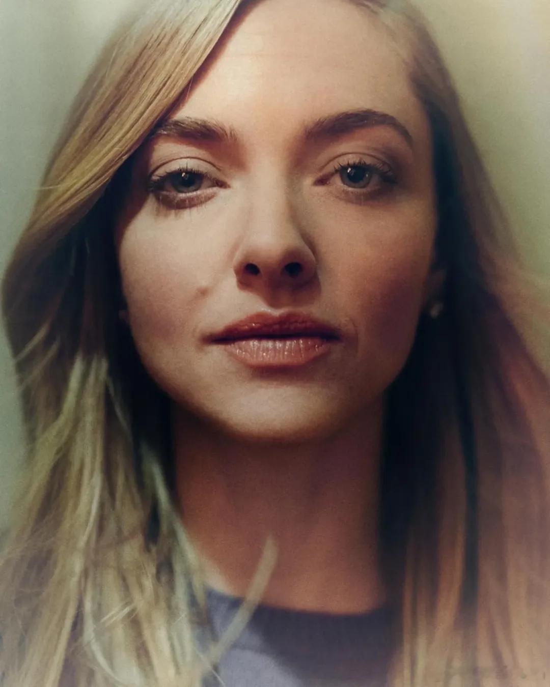 Amanda Seyfried阿曼达塞弗莱德在法国宣传《安·李的遗嘱》和导演Mo