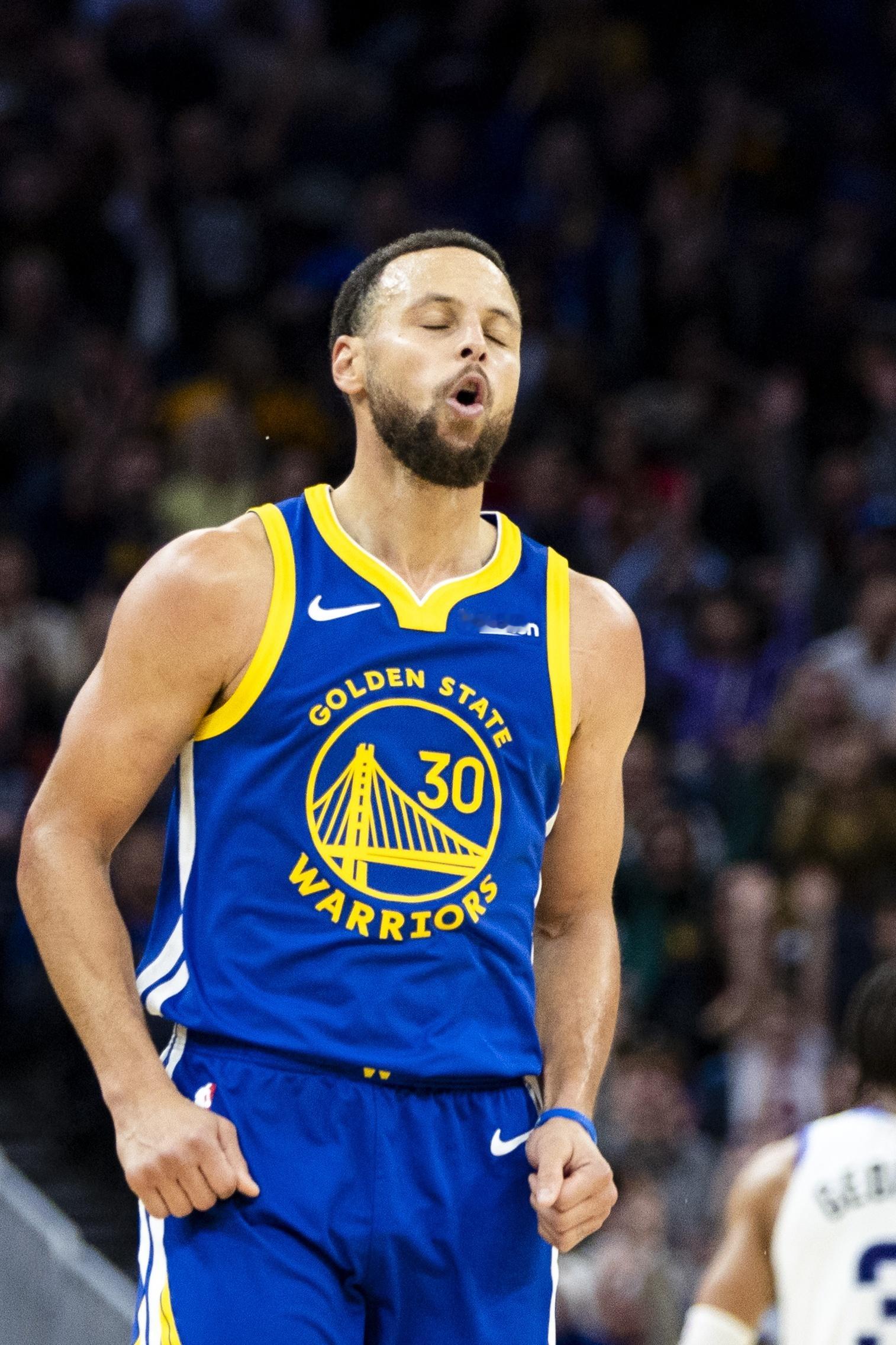 这赛季的进攻和效率太令人惊喜了库里生涯第197次以70%+的真实命中率砍30+ 