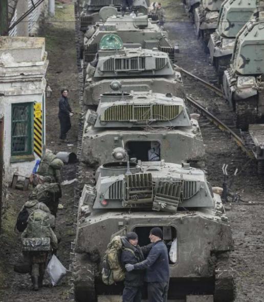 从纯军事角度来说，如果俄罗斯军队跟北约直接爆发军事冲突，很大概率上会被吊打。根据