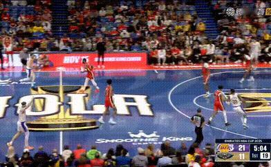 湖人提速打半转换，连续得分