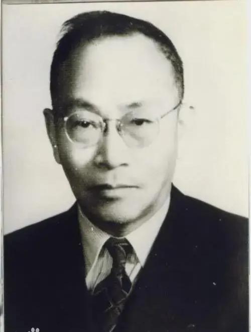 1941年，青霉素是西方绝不外传的秘密，中国军民伤口溃烂，只能硬扛，关键时刻，汤