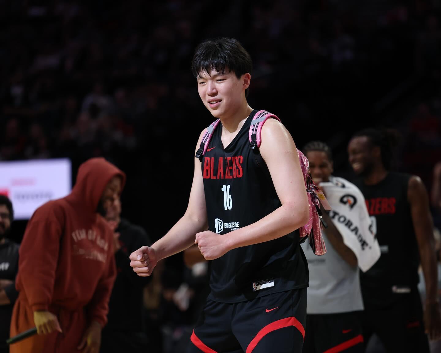 开拓者官方发布ins：球迷们很享受这个新秀带来的快乐！杨瀚森开拓者nba训练营 