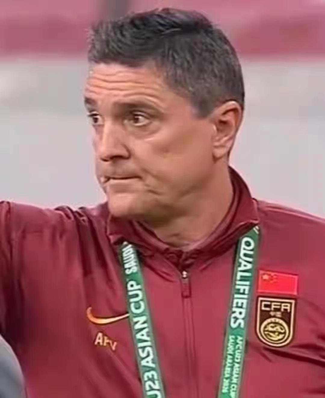 国足最好别换主教练，无为而治!如果一定要换，这下真得好好考验邵佳一的情商了，安东