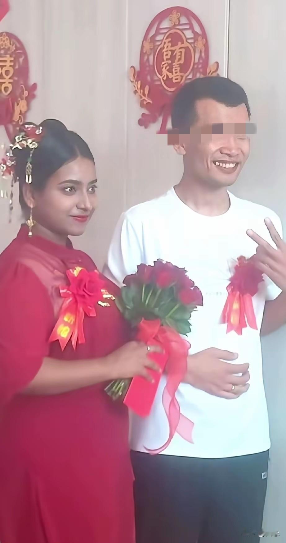 中国小伙娶印度姑娘，看上去除了黑一点，其他方面都还不错。这种跨国婚姻，我相信男同