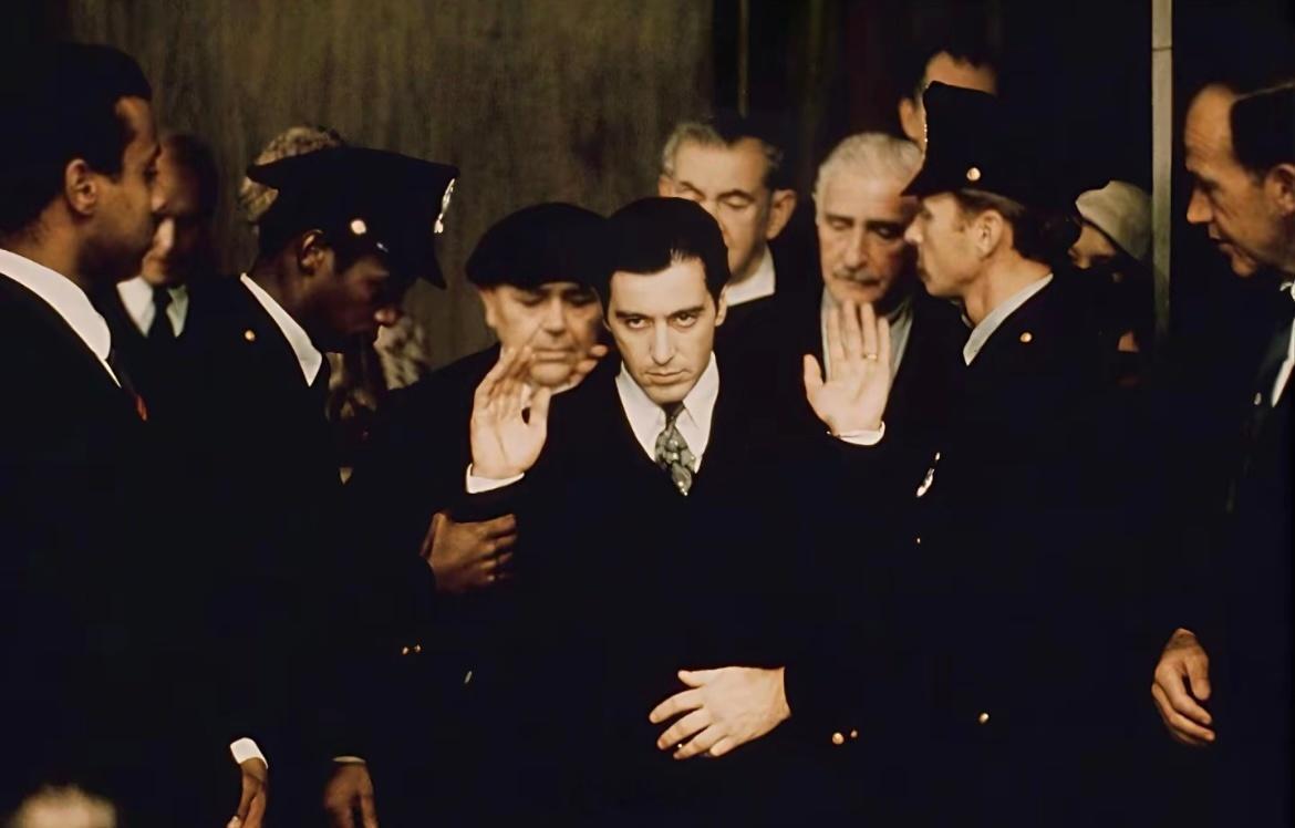 保持低调是为了平衡别人的心态偶尔高调是为了赢得平等的尊重 