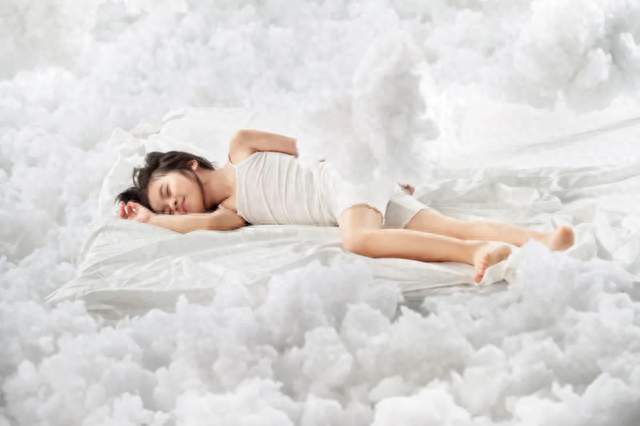 脑健康日｜专家带你辨脑病、吃对饭、养好脑，解锁大脑健康密码