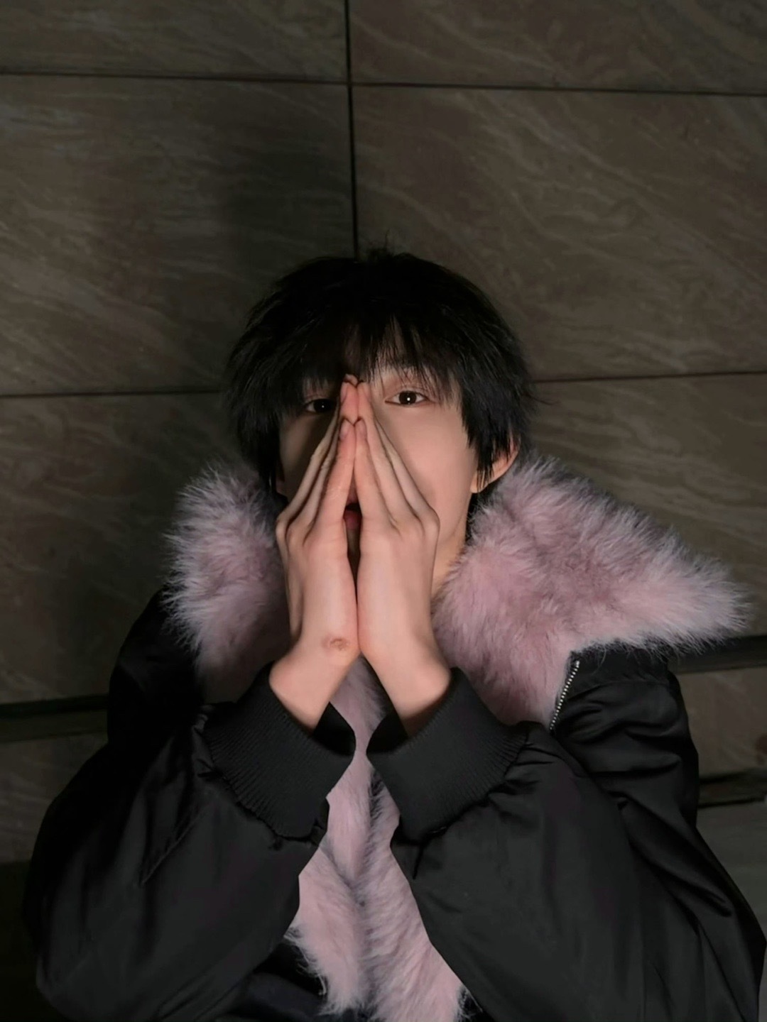 哎哟 我家猪妹的手