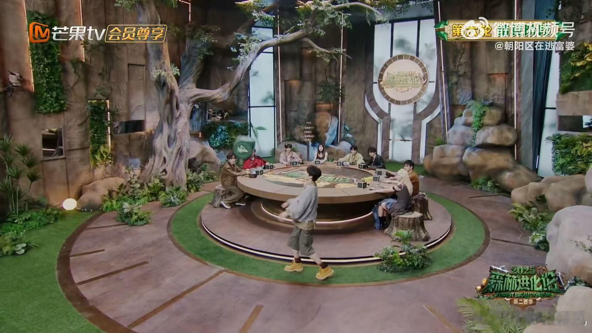 隔着屏幕都感受到男嘉宾的崩溃 王佑硕在第六轮结算时简直是求啥不来啥，想要高点数结