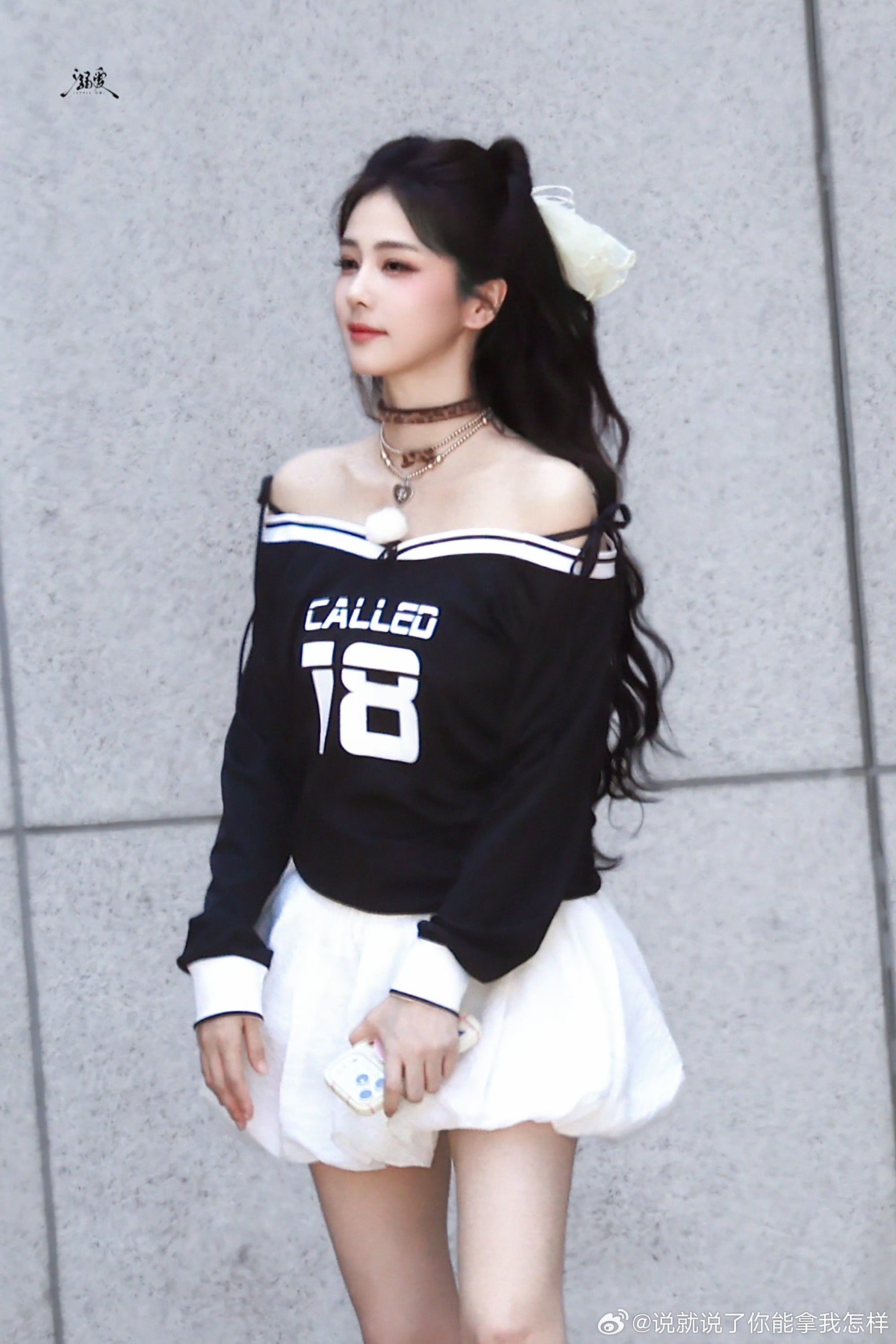 粉丝轻点p啊，下巴都成图2了