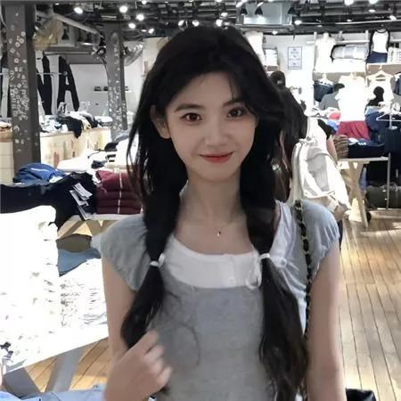 少女心爆棚的日系穿搭，打卡复古潮流小店！🌟✨