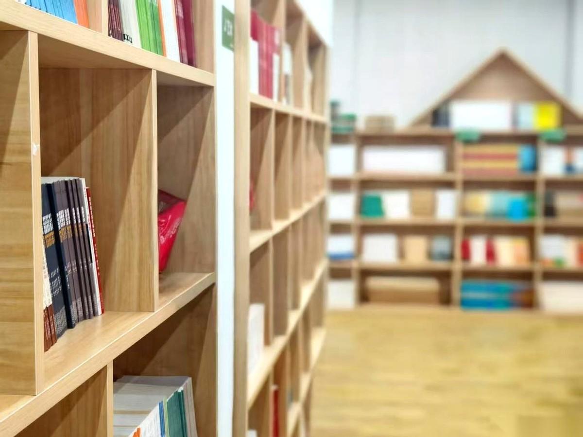 最怕空气突然安静，最怕家长群里突然有人@全体成员，问一句：
“咱菏泽，到底啥时候