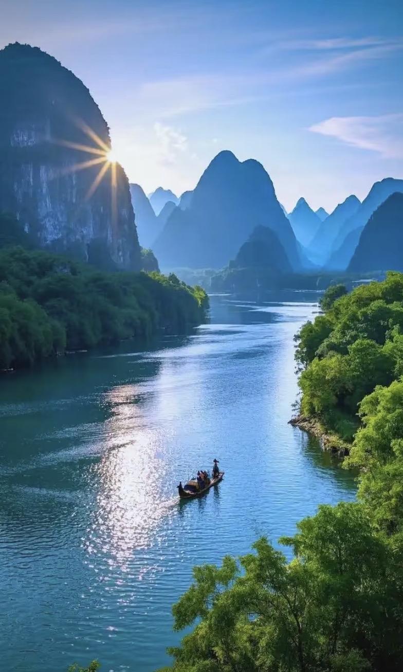 上联：一山一水一风景
下联：几朝几夕几烟雨