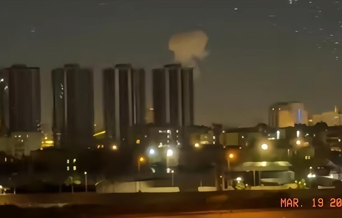 以色列现在的处境，说白了就是一道无解的死题：停手，家园随时可能面临袭击；硬扛，家