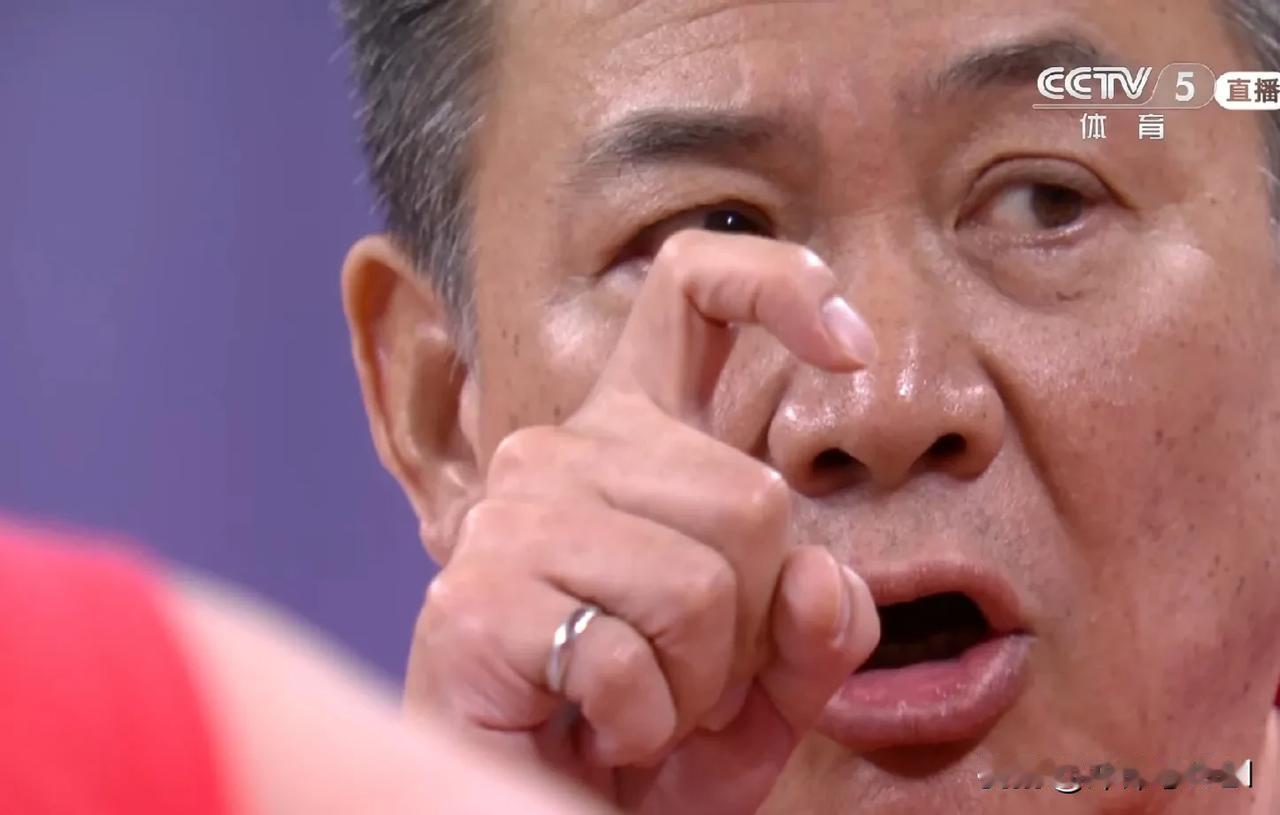 随着中国女排以3:1战胜塞尔维亚，这场比赛也暴露了3个可笑的事实。
1，朱婷已经