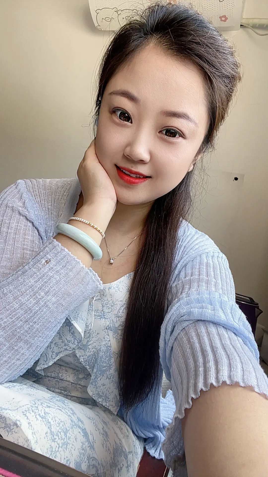 日子千千万，快乐三三两两，简单点，开心点，糊涂点，生活是自己的可以抱怨...
