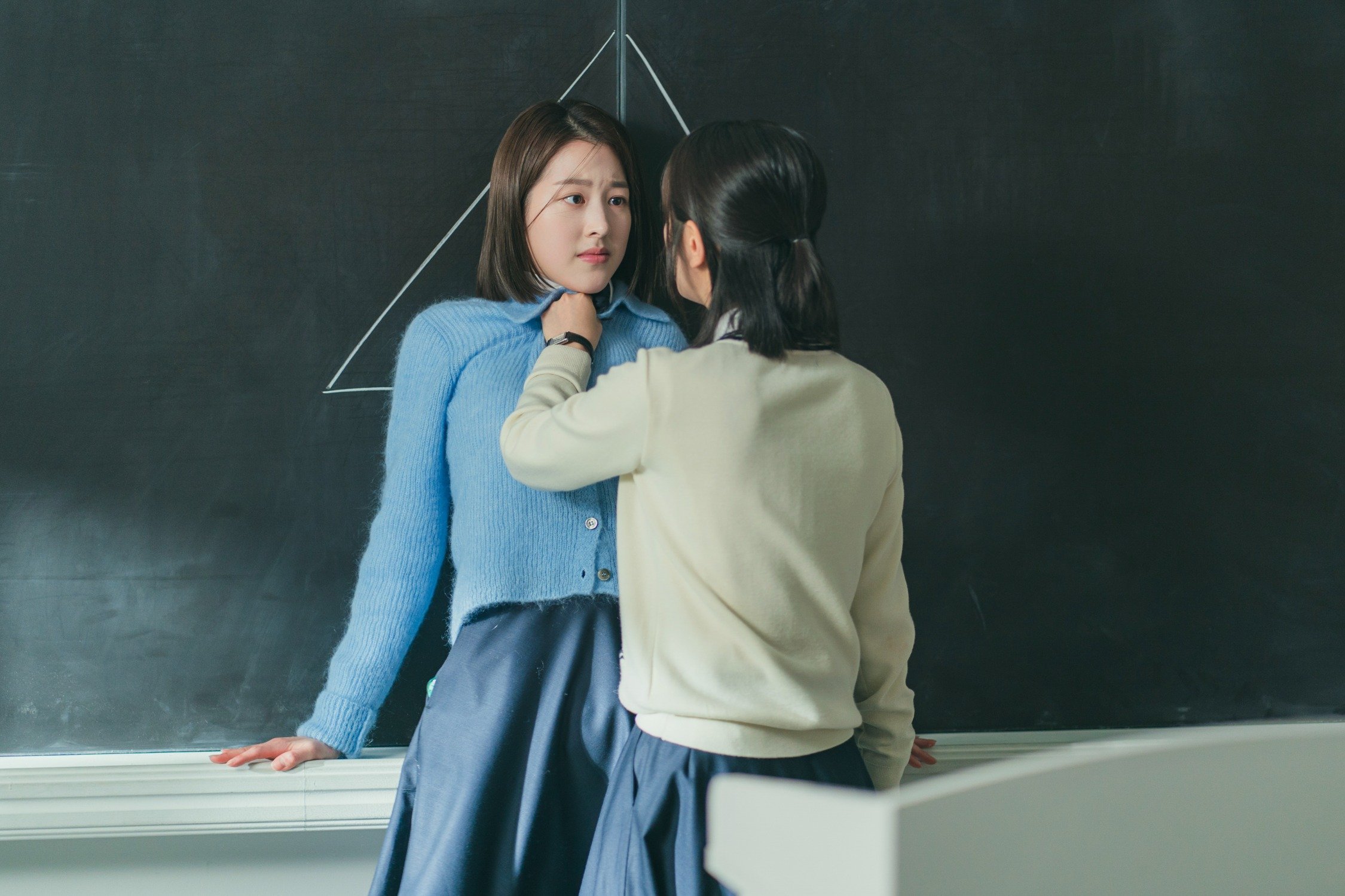 我敲…你们真的有点暧昧了 ​​​