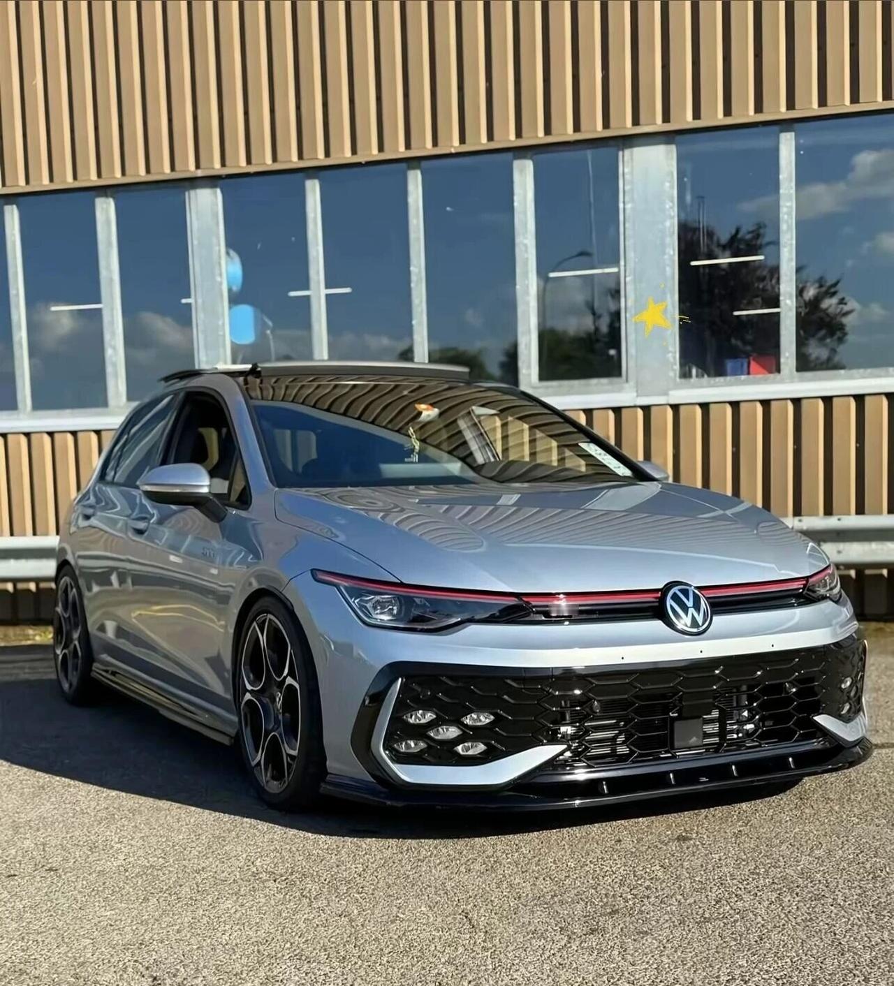 高尔夫GTI——地表最强城市小钢炮！不管是改装玩家的个性定制，还是性能控的纯粹热