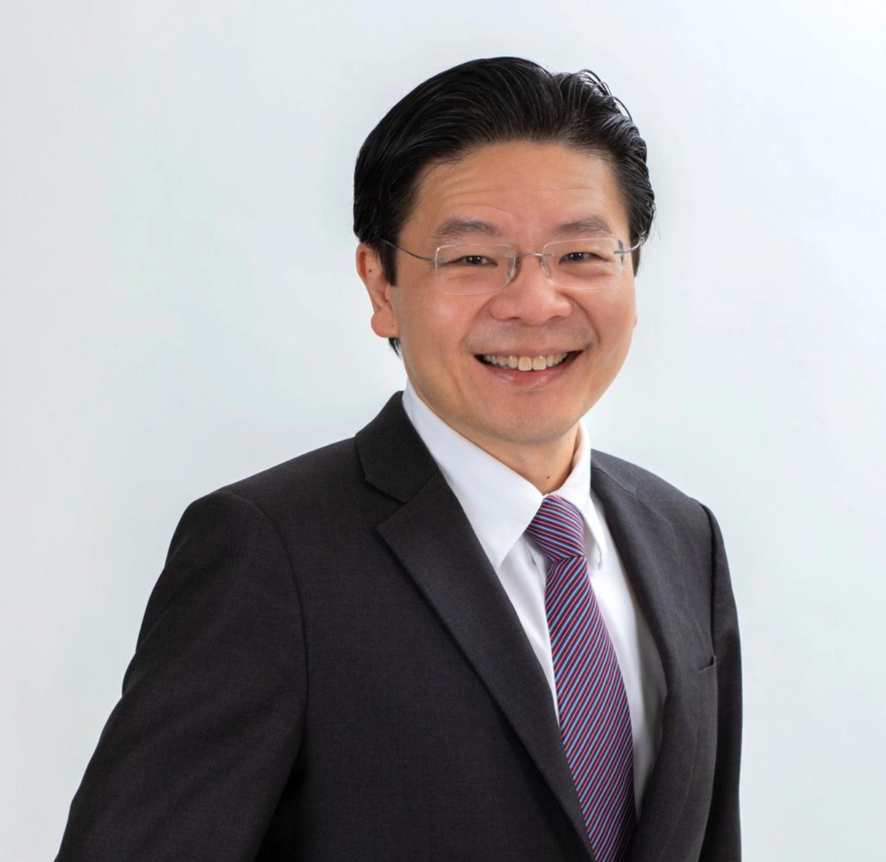 据新加坡网友爆料，1942年-1945年新加坡沦陷期间，黄循财的祖父在马来西亚铁