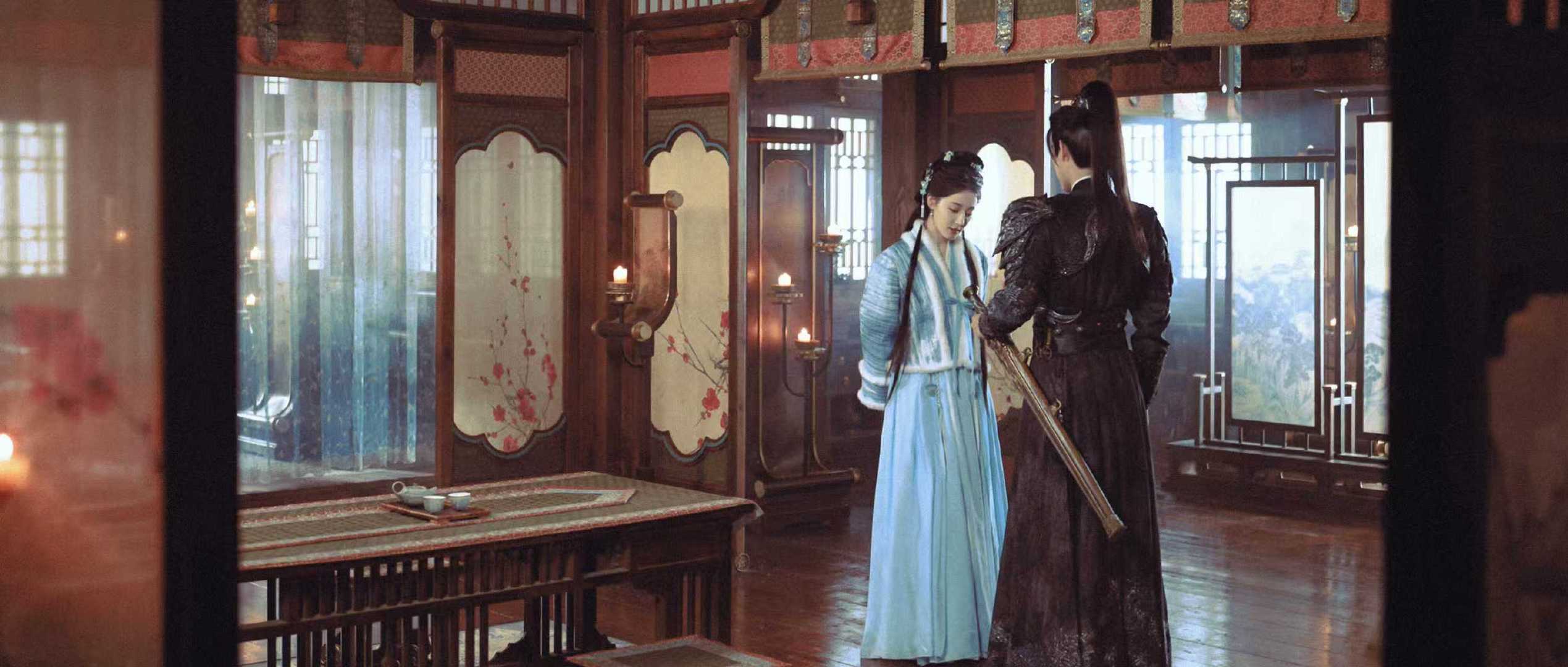 迪丽热巴十步之内必有陈飞宇十步之内，必有偏爱！贺思慕无喜无悲，却唯独把温柔都给了