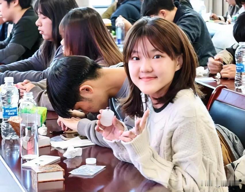 2024：台湾年轻人为何选民进党？
 
2024“大选”，20至29岁约4成支持