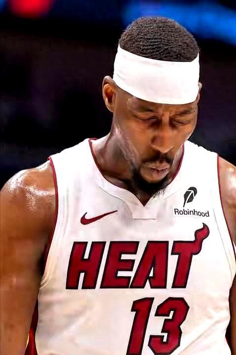 无字母哥！雄鹿末节轰39分逆转热火
 
前三节你还领着雄鹿4分，末节直接崩盘。