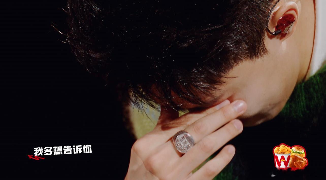 #史宗伦的虹含泪量太高了#梦工厂里，史宗伦用《虹》冲冠，“爱你又恨你”，含泪量极