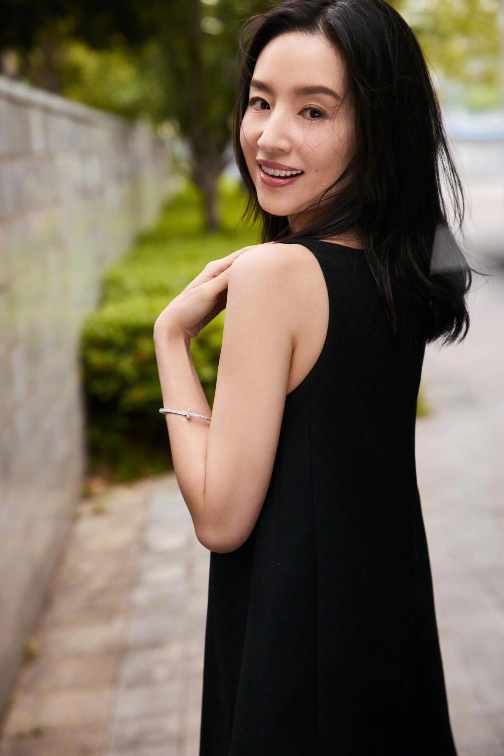 董洁念出神级将进酒 谁被这版《将进酒》听得热血沸腾？董洁念出“五花马千金裘，呼儿