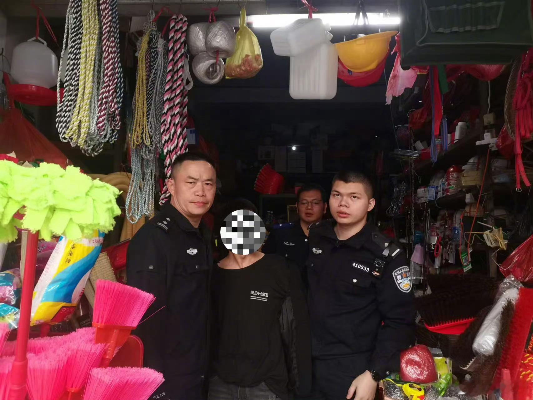 泉州一男子多次盗窃被警察抓获  近日，金龙所接到辖区群众陈先生报警称，店内的排插