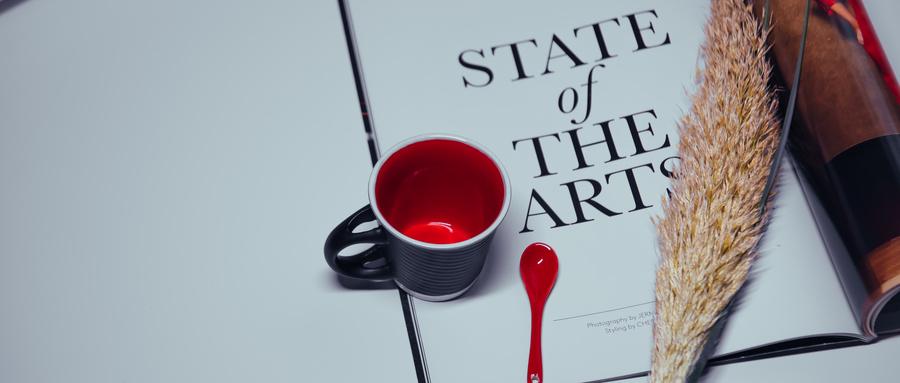 你的能量是这样被偷走的

1、玩儿游戏，在玩游戏的过程中会激发你人性的弱点，那就