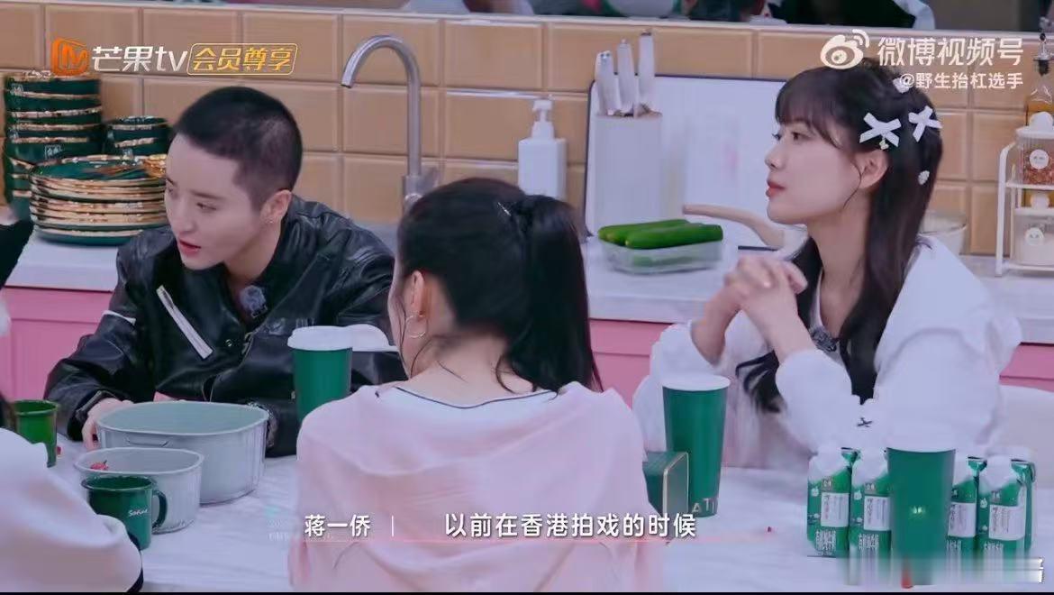 叶童香港电视台工作强度很恐怖 乘风2025 叶童的话揭开了香港电视台工作强度的恐