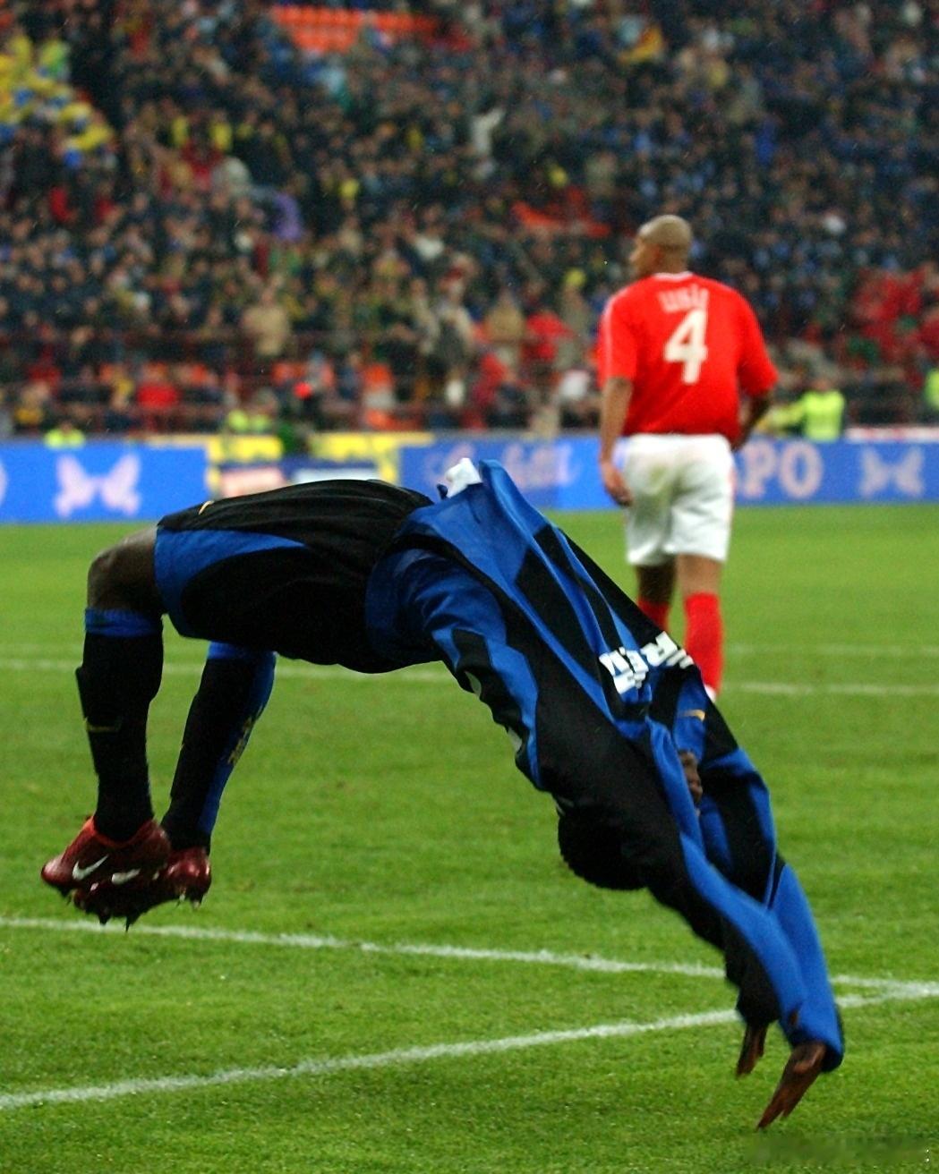 祝国际米兰旧将、奥巴费米-马丁斯生日快乐💙🖤🎂国际米兰意甲欧冠 ​​​