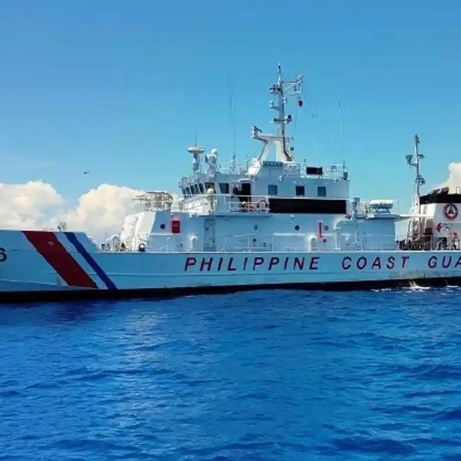 小小的菲律宾，海军几乎可以忽略不计，却牵制了我们大批海军、海警舰艇，连渔民和海上