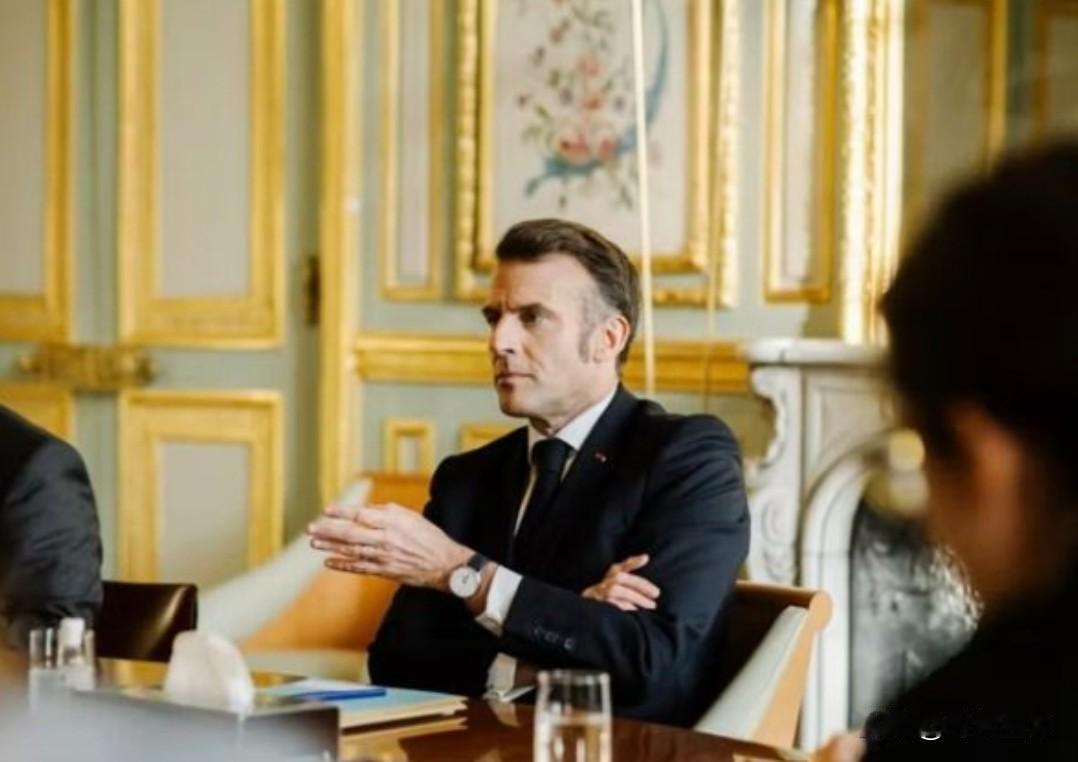 法国总统埃马纽埃尔·马克龙表示，欧洲不能再依赖美国，必须紧急构建自身的经济和军事