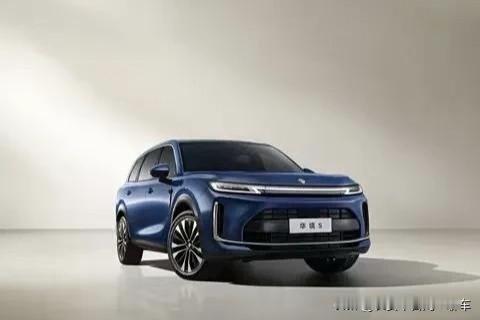 - 华为ADS Pro智驾+舱内激光雷达
​
- 鸿蒙座舱5.0
​
- 上市即