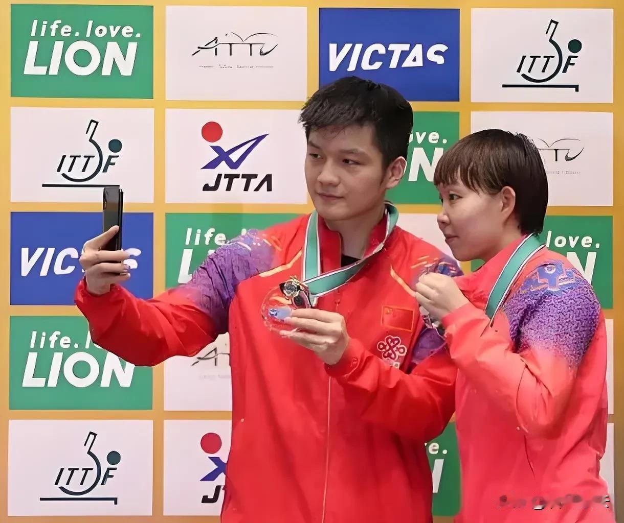 过去五届亚锦赛单打冠军揭晓！

近五年，亚洲乒乓球锦标赛单打冠军荣耀加冕，强者辈