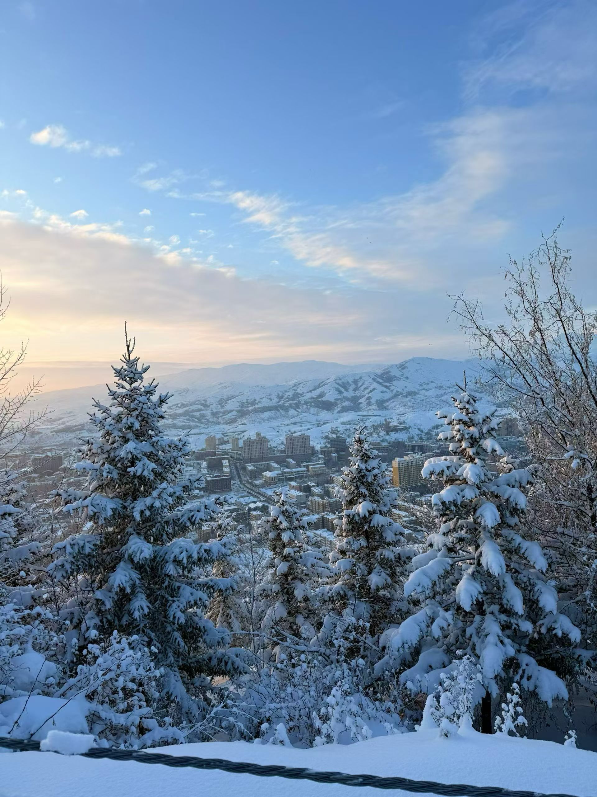 生活不必与他人比较，但要超越昨日的自己！我们定会越来越好，超级好，爆好，无敌好！