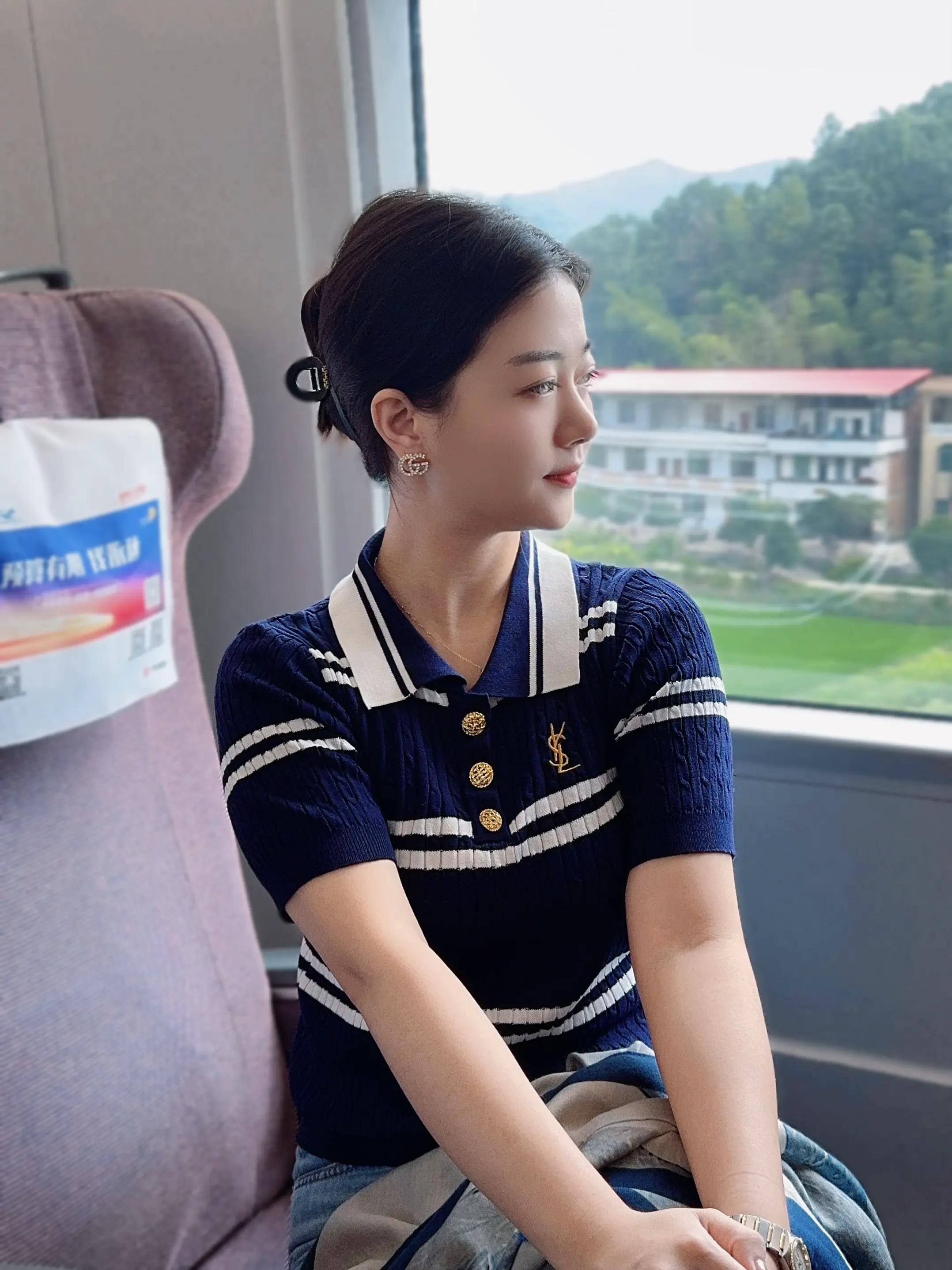 1987年8月的🐰，没对象没备胎，一个人，有人说我孤独，有人说我自由...