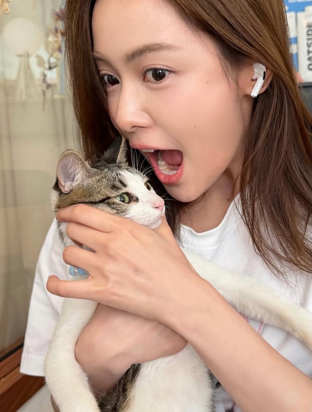 oomeisaya依莎亚·贺苏汪。·贺苏汪