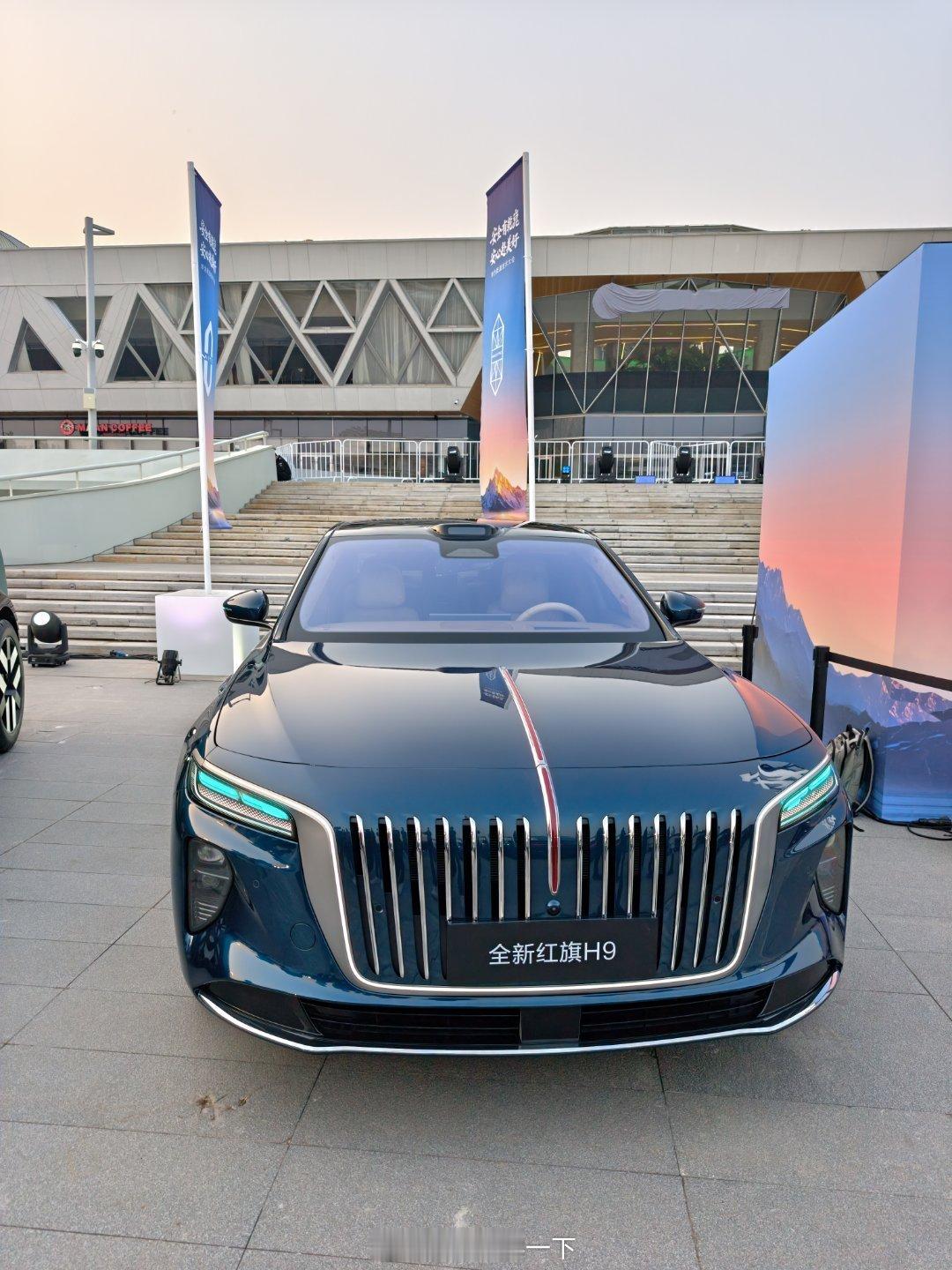 一汽红旗全新H9全是华子的东西，896线激光雷达＋侧向固态激光雷达，补全了它作为
