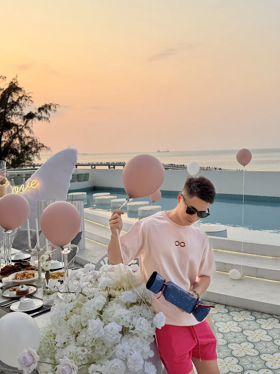 谁能拒绝一场海边日落浪漫晚餐🌊