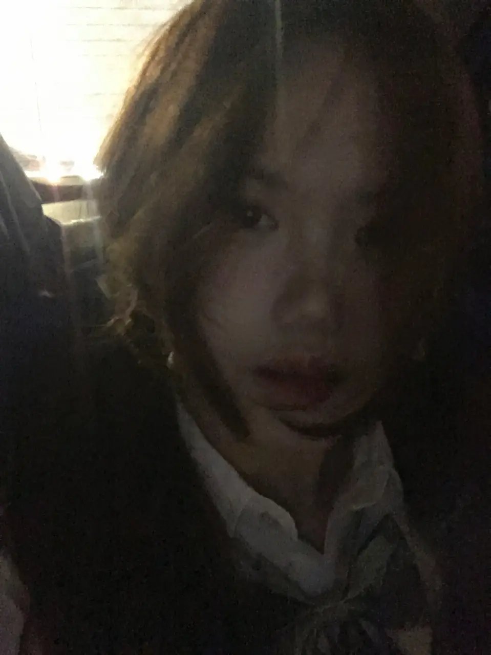 待我苦涩的眼睛长出春天。