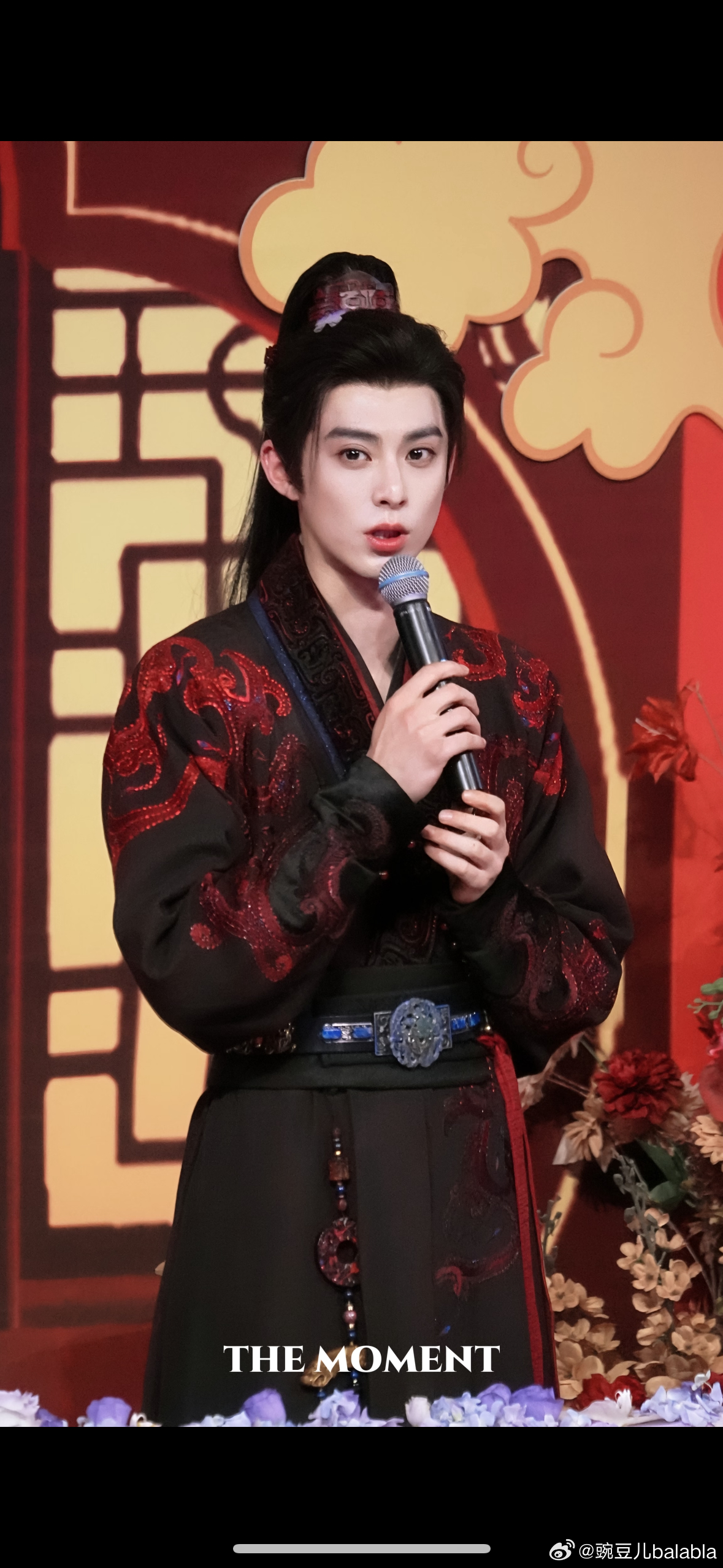 王鹤棣粉丝拼字应援我歪一下话题，今晚亿点点帅气与明媚 