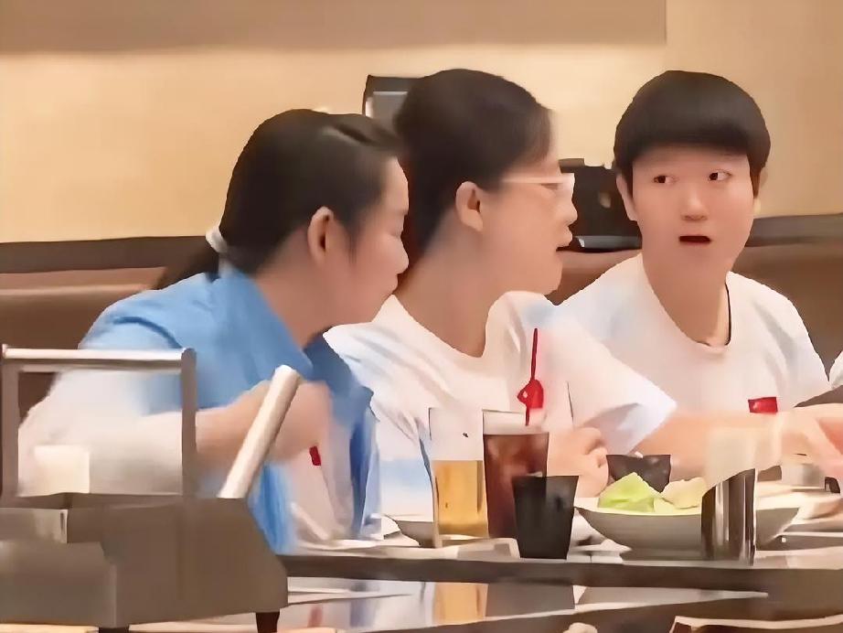 梁山博是这么组合的吗？万里迢迢只为兄弟俩打一场？
甜甜：博啊，我知道你去哪儿都想