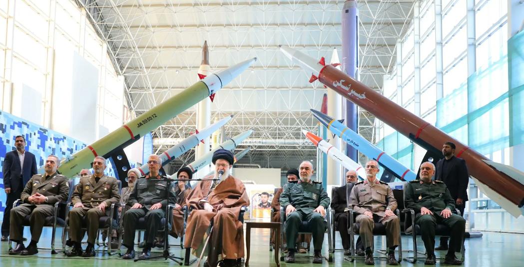 嘴硬不等于实力
中东最近的紧张气氛又升温了。伊朗对周边国家放话，如果自己遭到美方