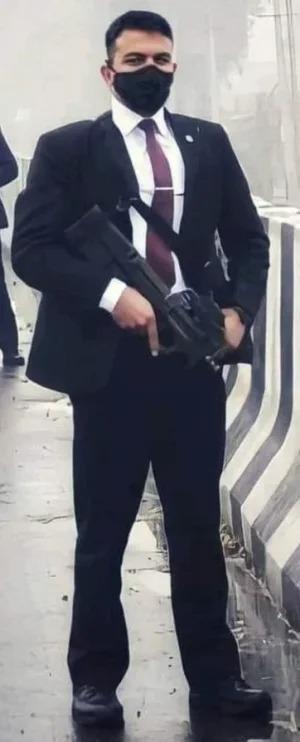 印度要人保护部队成员装备的FN P90冲锋枪