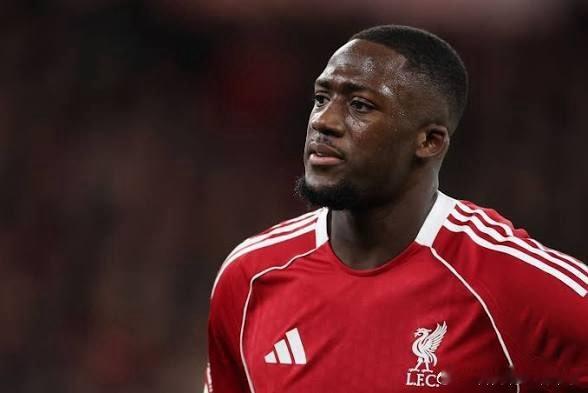 法国记者透露经过数月的艰难谈判，利物浦接近与科纳特达成协议，仅剩一些最终细节待敲