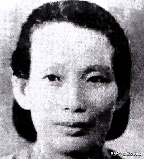 [微风]1949年毛主席接见妇女代表，见到一位后突然变脸：你竟然还活着？1949