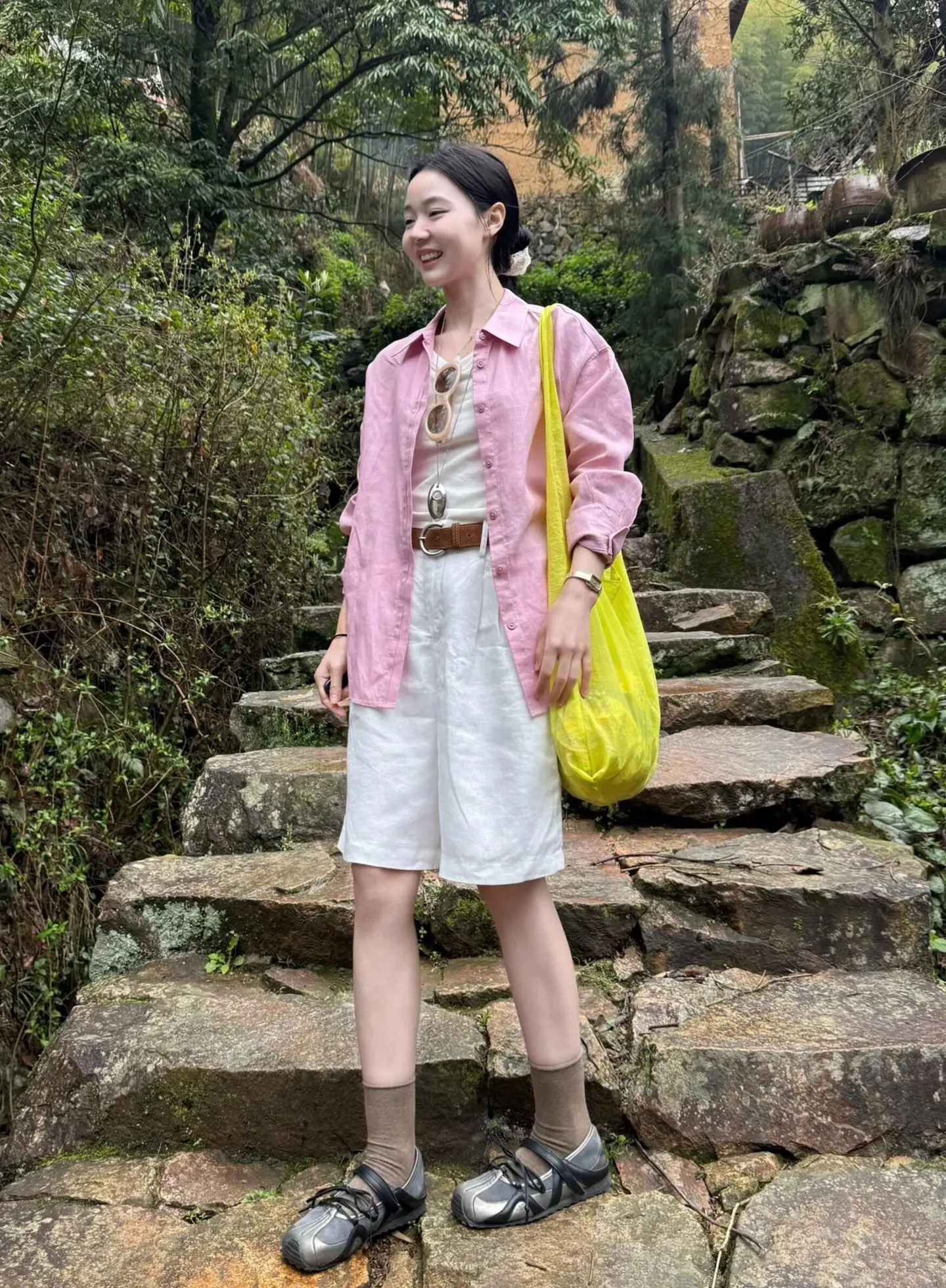 今日穿搭look 韩系穿搭 简约穿搭 慵懒风穿搭 粉色衬衫ootd